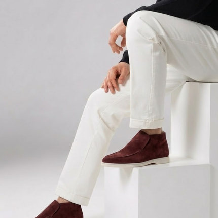 Men’s Slip-On Shoes – High-Cut Design & Light Sole