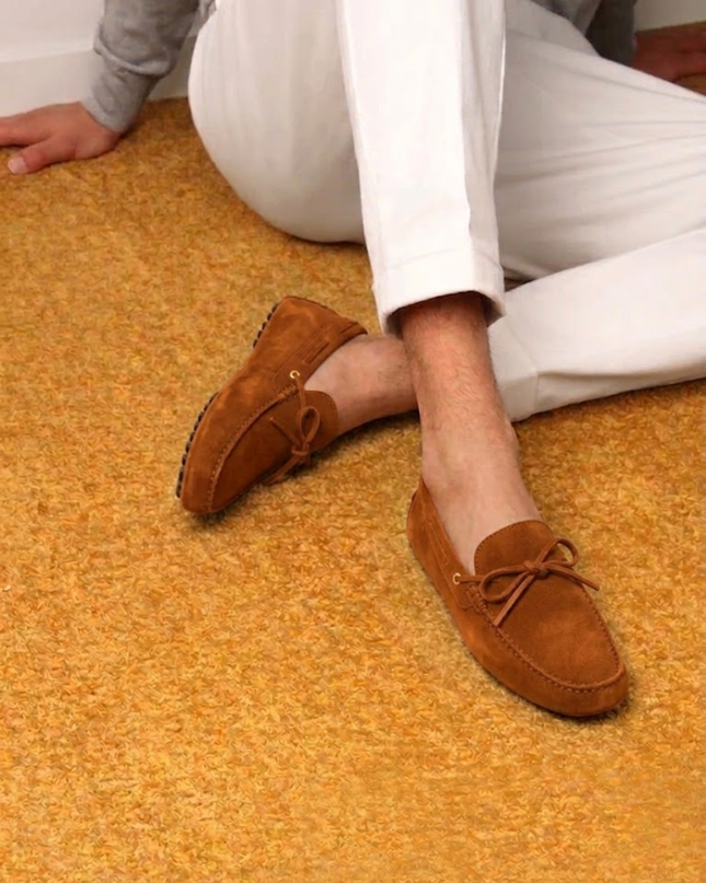 Men’s Slip-On Loafers – Bow Detail & Textured Sole