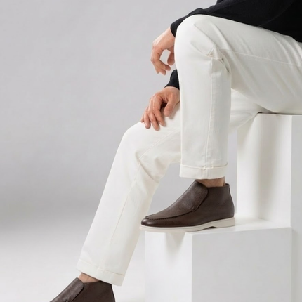 Men’s Slip-On Shoes – Textured Upper & White Sole