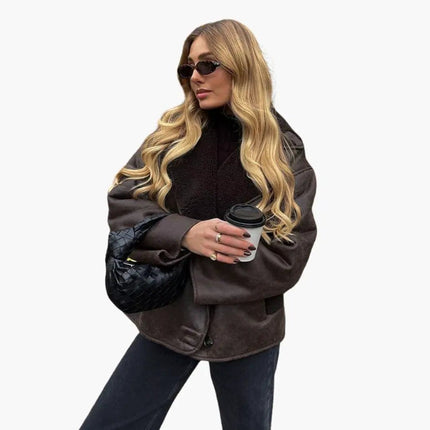 Elegant Women's Leather Jacket in Brown – Warm and Long-Sleeved