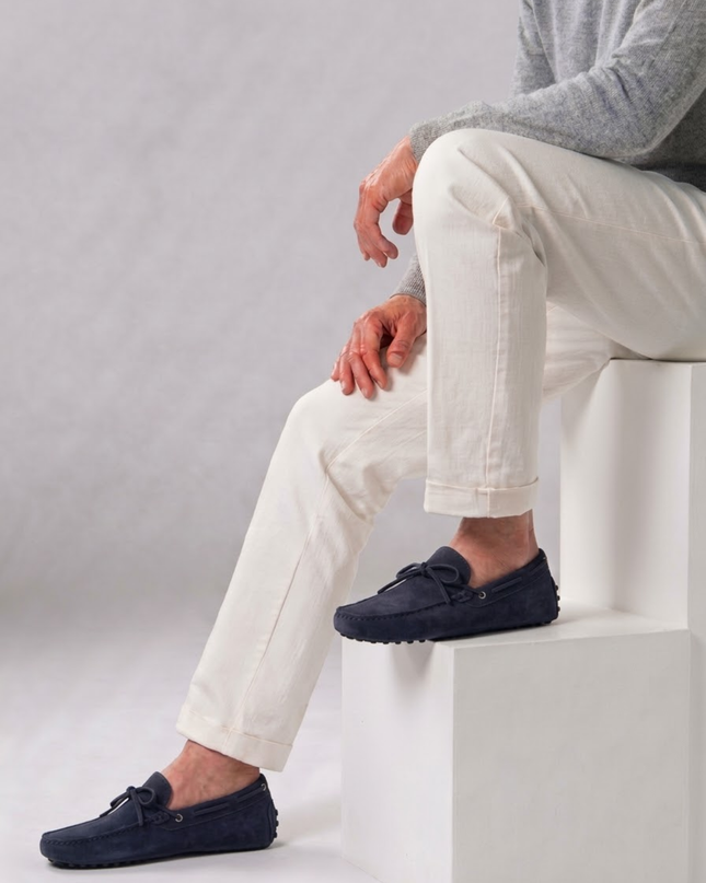 Men’s Slip-On Loafers – Bow Detail & Textured Sole