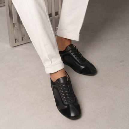 Men’s Low-Top Sneakers – Lace-Up Shoes with Contrast Panels