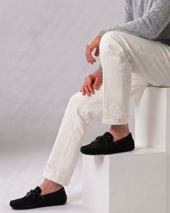 Men’s Slip-On Loafers – Bow Detail & Textured Sole