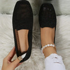 Black / 3