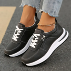 Black / 3