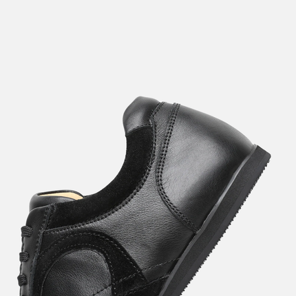 Men’s Low-Top Sneakers – Lace-Up Shoes with Contrast Panels