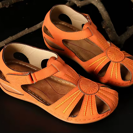 Adjustable Closed-Heel Sandals for Women - Ideal for Everyday Wear