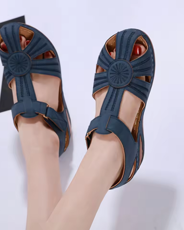Adjustable Closed-Heel Sandals for Women - Ideal for Everyday Wear