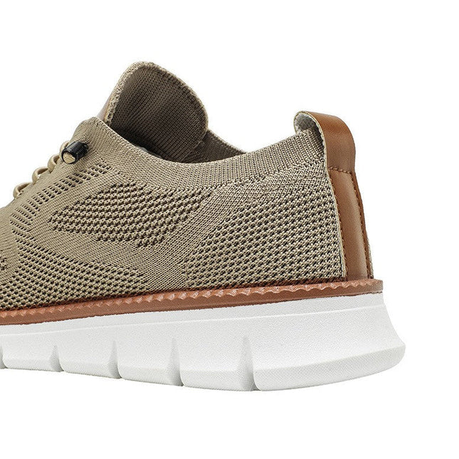 Lace-Up Sneakers – Textured Upper & Contrasting Sole
