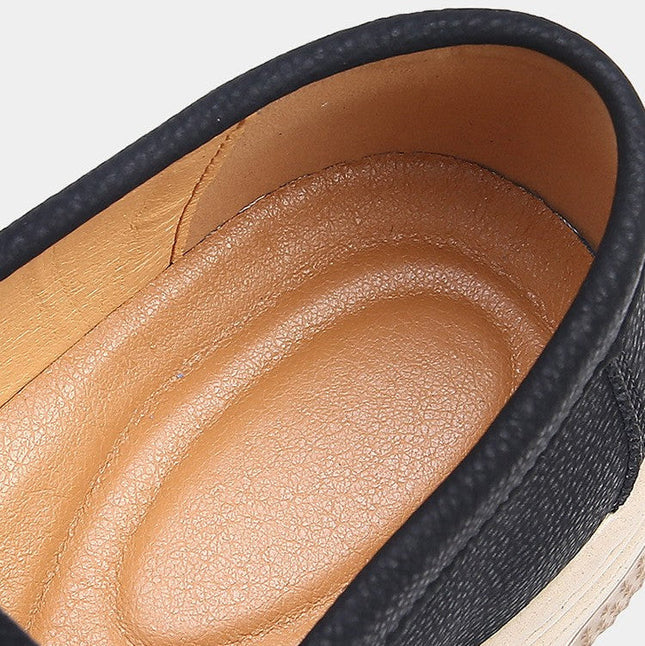 Loafers – Slip-On & Contrasting Sole