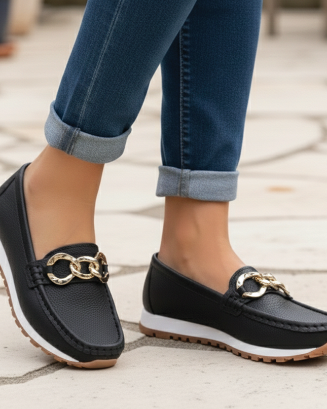 Ellie - Chic Buckle Loafers for Any Occasion