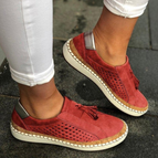 Red / 3