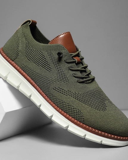 Lace-Up Sneakers – Textured Upper & Contrasting Sole
