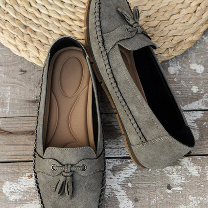Reagan – Chic Bow Loafers for Any Occasion