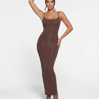 Brown / S