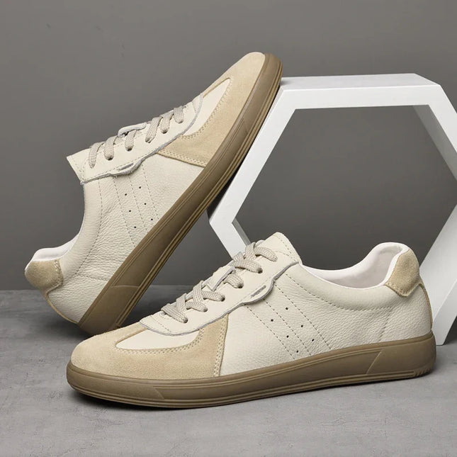 Men’s Low-Top Sneakers with Lace-Up Closure and Perforated Details