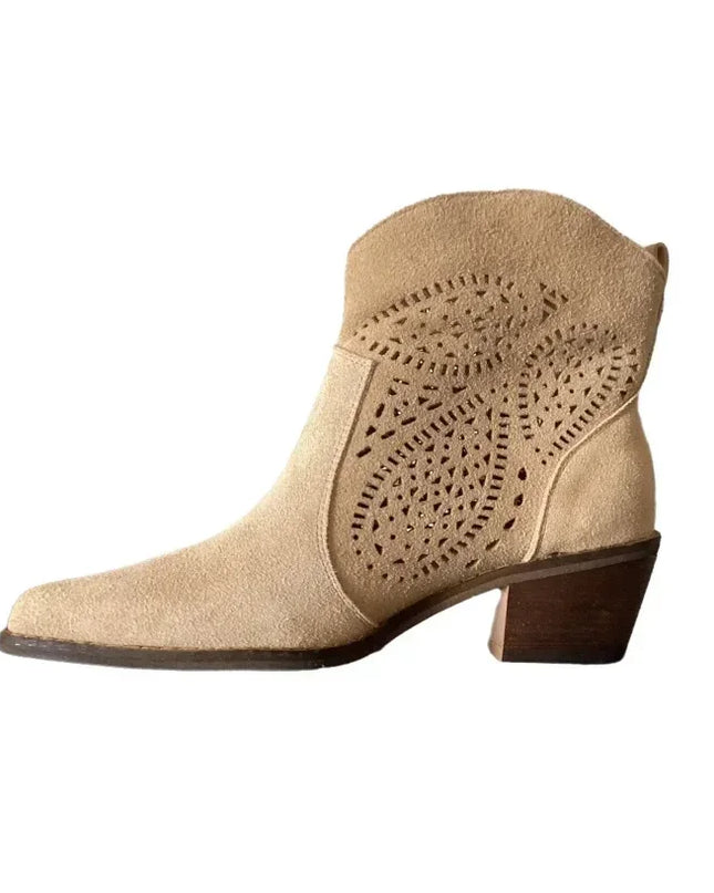 Chic Suede Western Boots for Stylish Outings