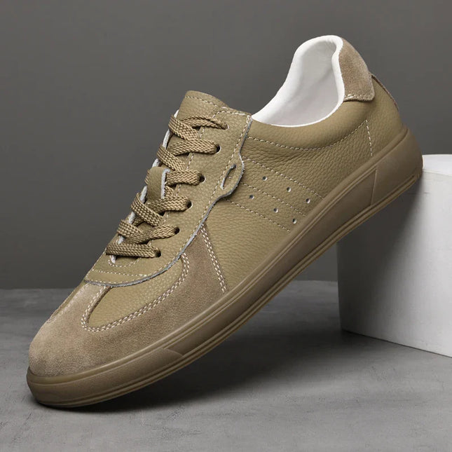 Men’s Low-Top Sneakers with Lace-Up Closure and Perforated Details