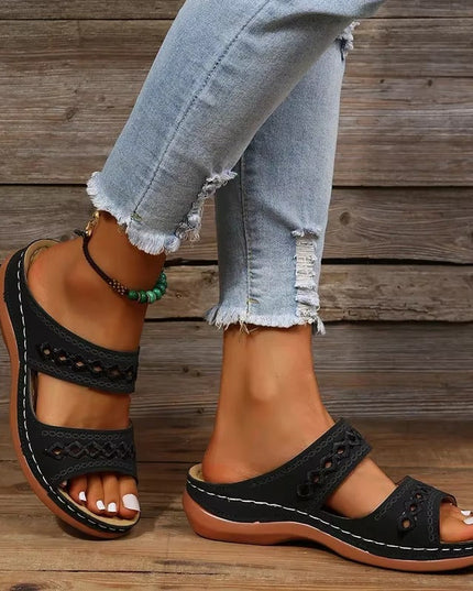 Chic Women's Wedge Heel Retro Sandals for Summer Outings