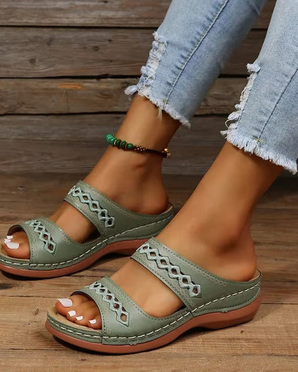 Chic Women's Wedge Heel Retro Sandals for Summer Outings