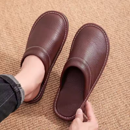 Alaric | Classic Men's Leather Clogs – House Slip-On