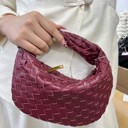 Amarande | Sculptural Handbag for Women – Woven Mini Style