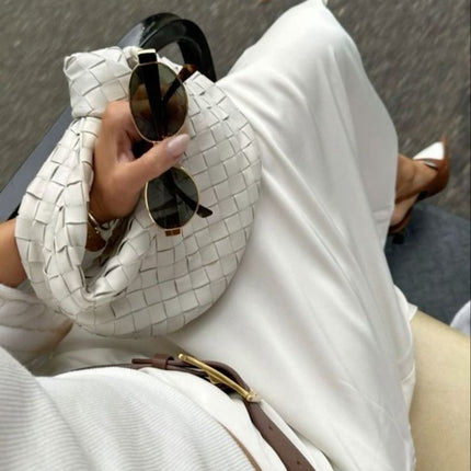 Amarande | Sculptural Handbag for Women – Woven Mini Style