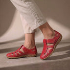 Red / 3