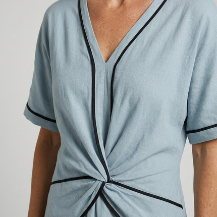 Celina | Effortless Maxi Dress – Twist Front V-Neck