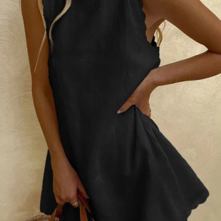 Eloise | Chic Mini Dress – Sleeveless Scalloped Style