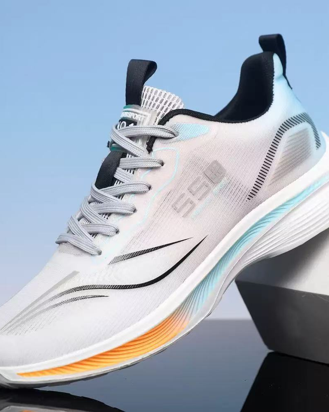 Men’s Lightweight Mesh Panel Sneakers