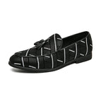 Black / 4