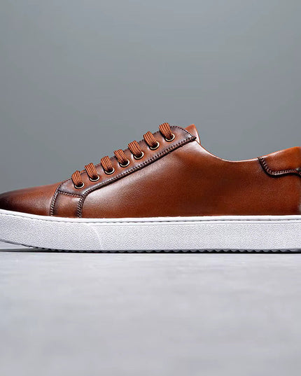 Men’s Lace-Up Sneakers – Contrast Sole