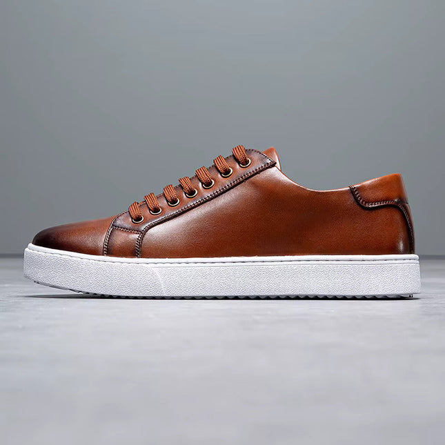 Men’s Lace-Up Sneakers – Contrast Sole