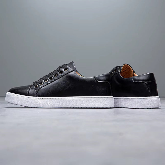 Men’s Lace-Up Sneakers – Contrast Sole