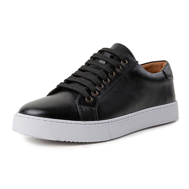 Men’s Lace-Up Sneakers – Contrast Sole