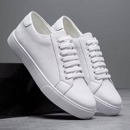 Men’s Lace-Up Sneakers – Contrast Sole