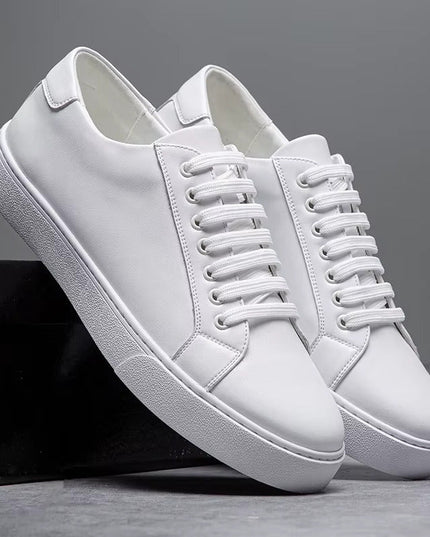 Men’s Lace-Up Sneakers – Contrast Sole