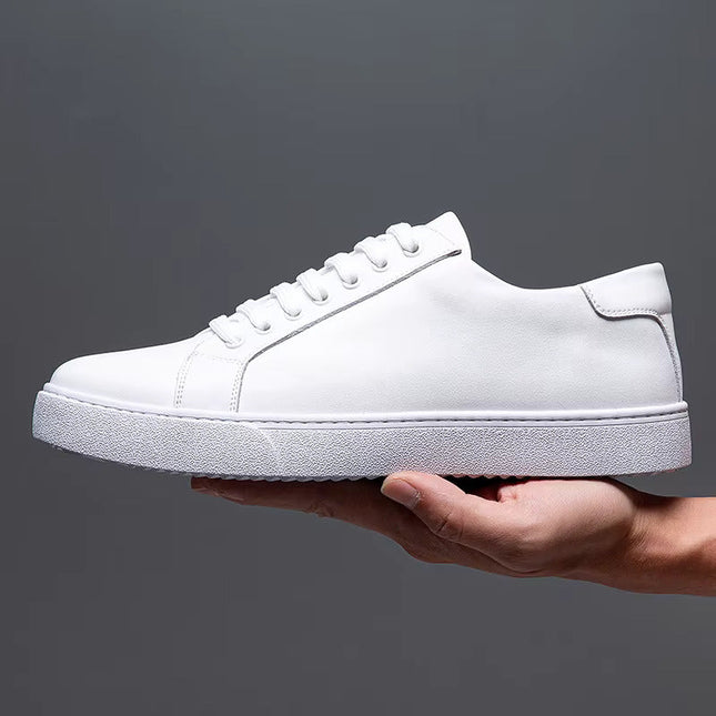 Men’s Lace-Up Sneakers – Contrast Sole