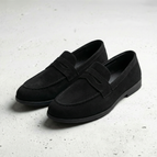Black / 4