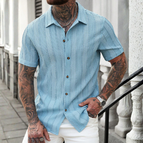 Men’s Short Sleeve Button-Up Shirt with Textured Pattern