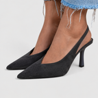 Black / 3
